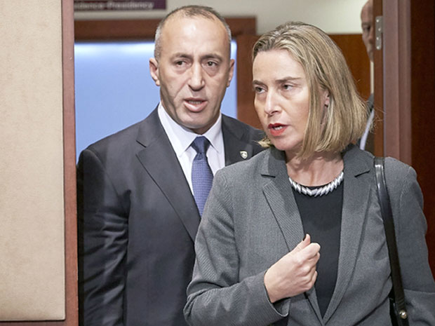 ИЗВЕШТАЈ О СРБИЈИ ОГОЛИО ЕУ: Београду рампа, а Приштина руши све